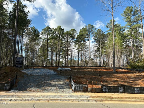 2nd image of 490 Chapel Ridge Dr