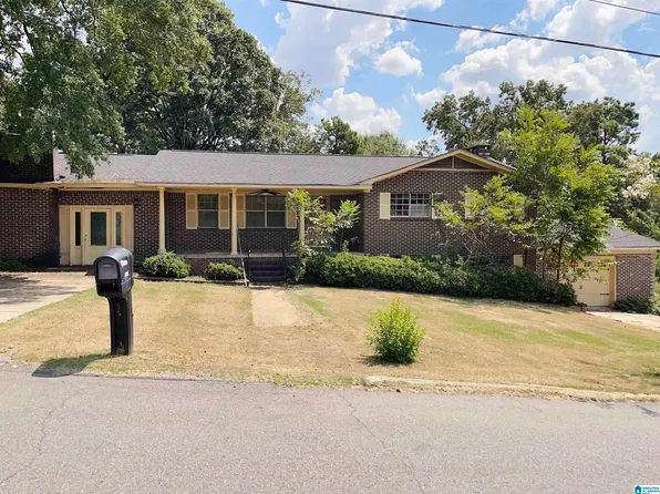 1005 Barclay Dr, Bessemer, AL 35022