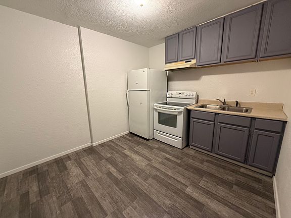3rd image of 2600 S Flores St APT 7D