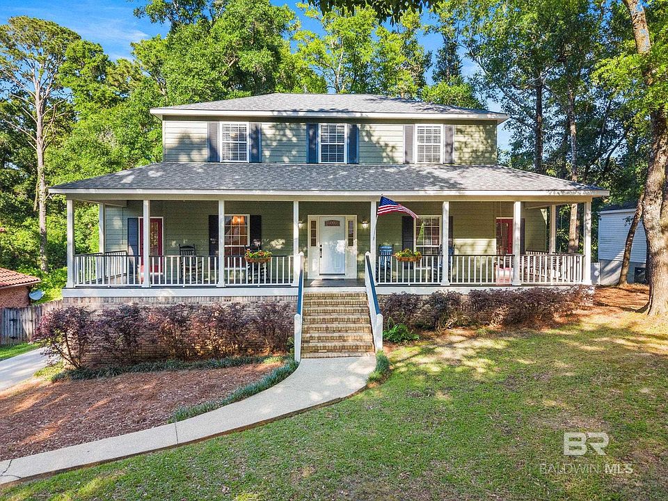 1st image of 104 Echo Ln W