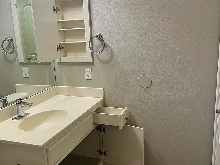12083 Alta Carmel Ct #31 — Photo 9