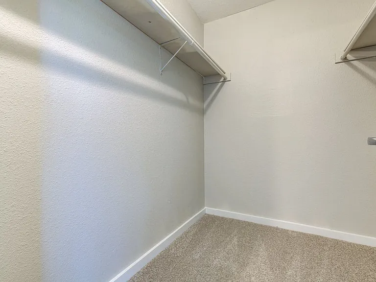 6607 Capriola Dr — Photo 9