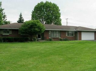 823 Barbara Ln, Wapakoneta, OH 45895