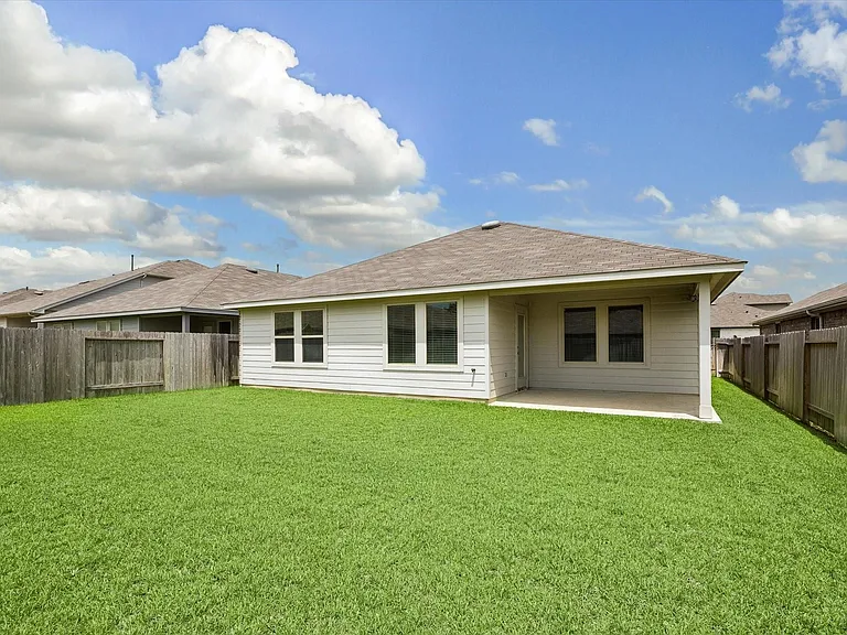 40463 Garden Heights Ln — Photo 31