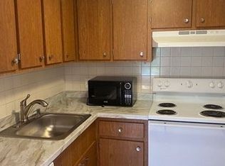 524 Putnam Ave APT 12, Cambridge, MA 02139