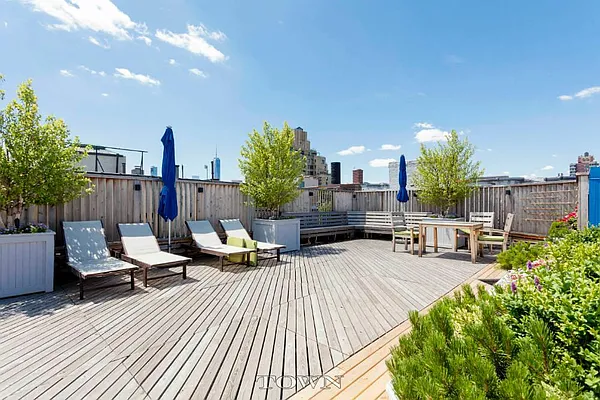 Rented by Town Residential | media 9