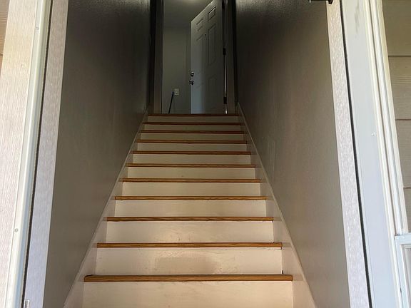 2nd image of 212 W 5th St #2