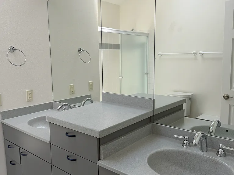 2507 Medina Cir — Photo 5