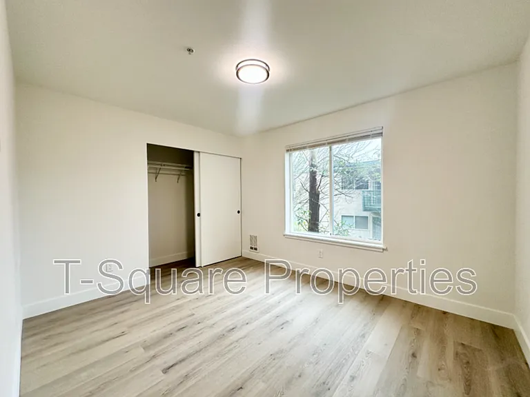 7041 S 116th Pl #206 — Photo 3