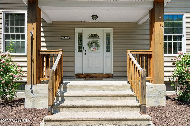 2nd image of 1943 Brookview Road