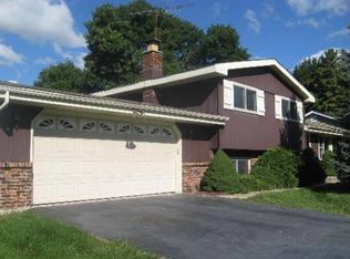 10S318 Alma Ln, Naperville, IL 60564