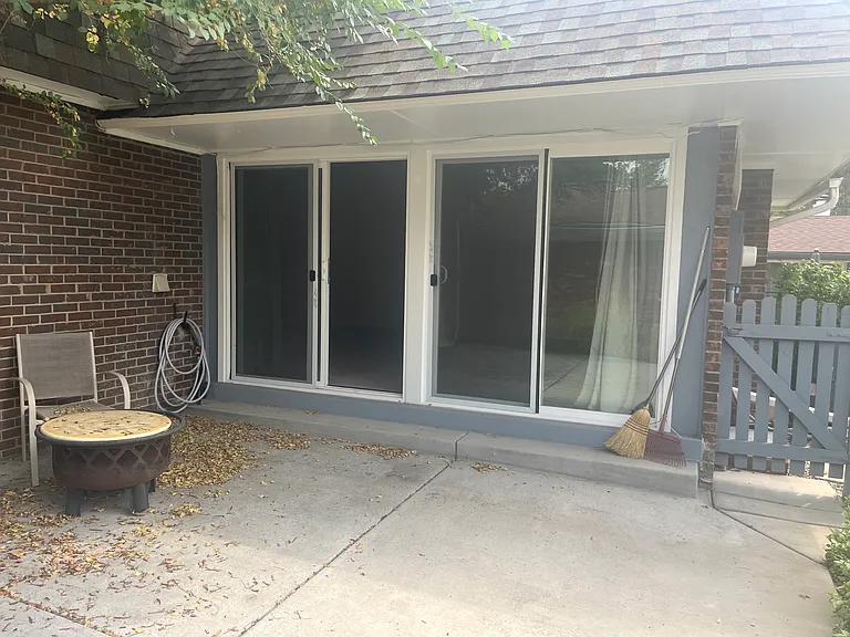 173 S Vance Ct — Photo 4