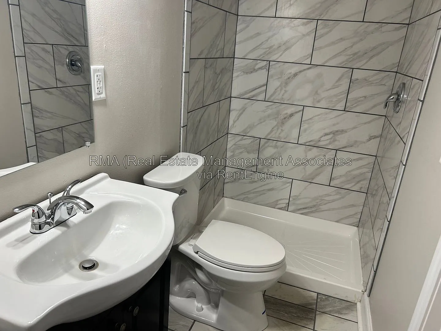 2 bed, 2.0 bath, 784 sqft, $1,300 — Photo 4
