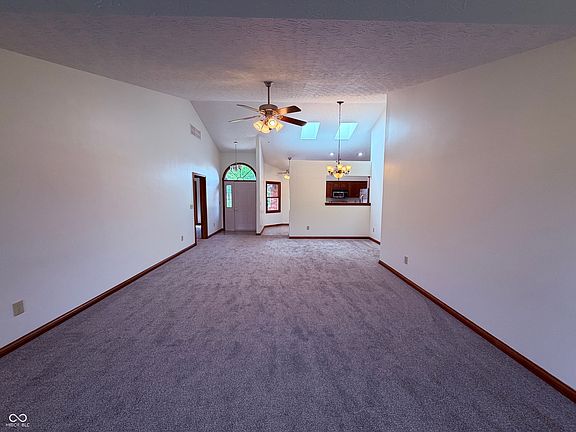 3rd image of 2611 Berwick Dr