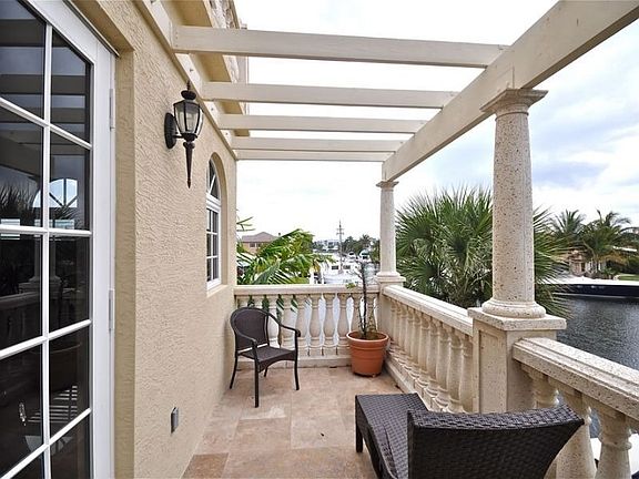 5th image of 233 Garden Ct