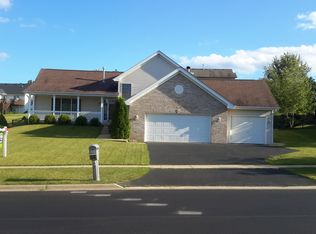 6683 Rolling Hedge Ln, Rockford, IL 61108