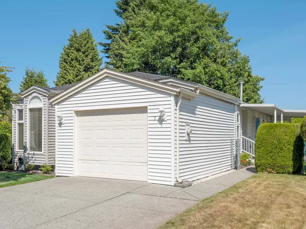 2345 Cranley Dr #7, Surrey, BC V4A 9G5