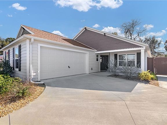 3rd image of 3106 Merrit Ln