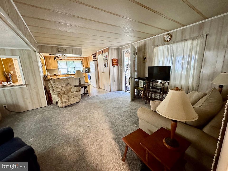 7th image of 17240 Water View Dr