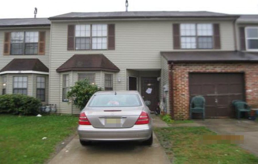 2nd image of 57 Hopewell Ln