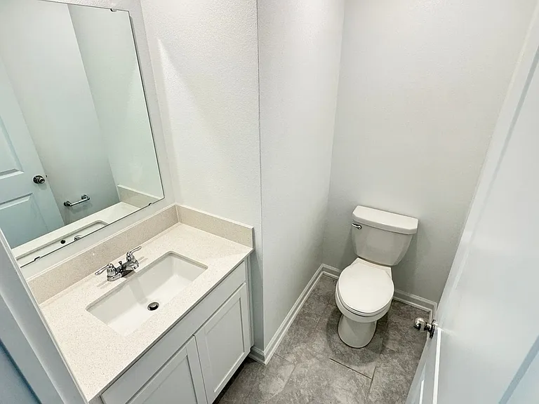 3141 Laurent Loop — Photo 38