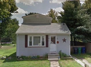54 Wuddall Ave, Warwick, RI 02889