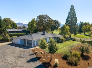 101 Greenway Dr, Medford, OR 97504