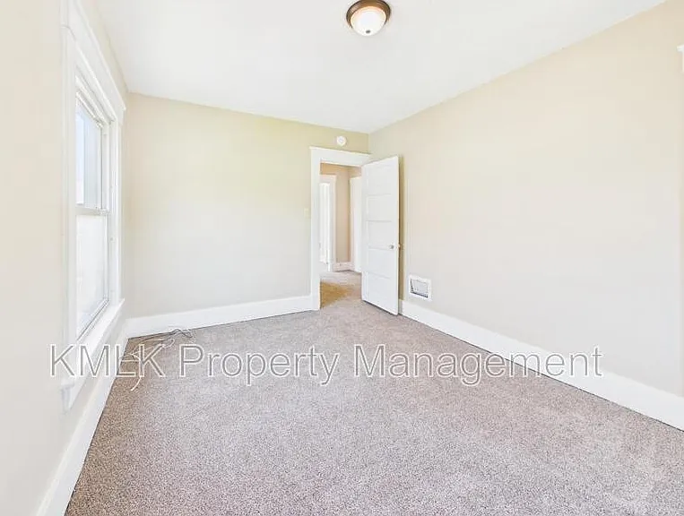 49 Prospect St — Photo 22