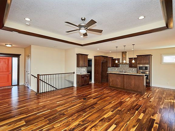3rd image of 2100 NW Prairie Creek Dr