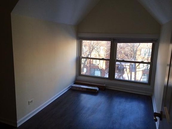 5th image of 633 W Arlington Pl #6333F