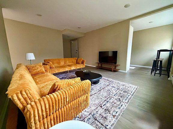 2nd image of 350 U St NE APT 102