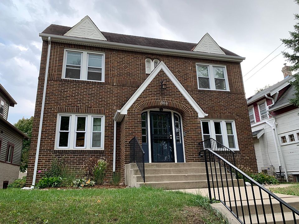1st image of 1900 Grand Ave APT 2