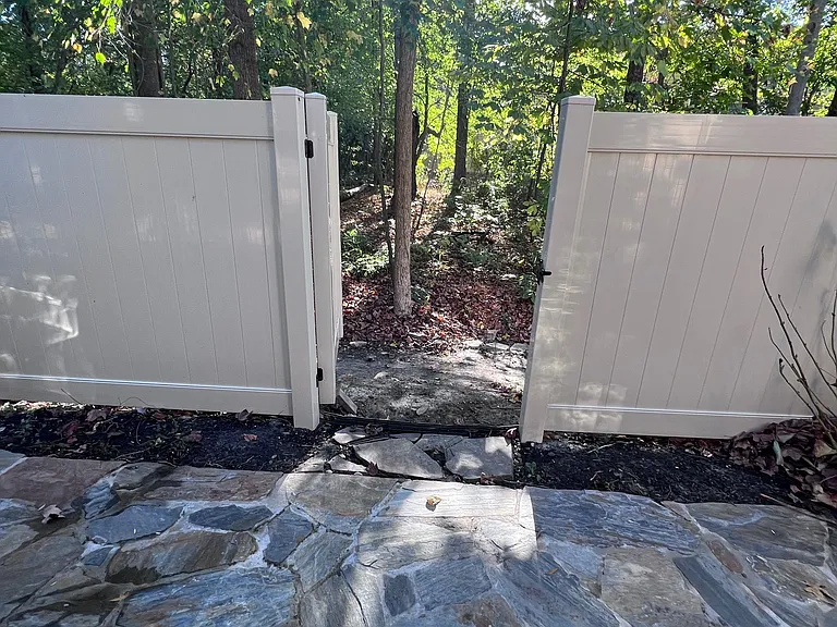 5873 Baynebridge Dr — Photo 23