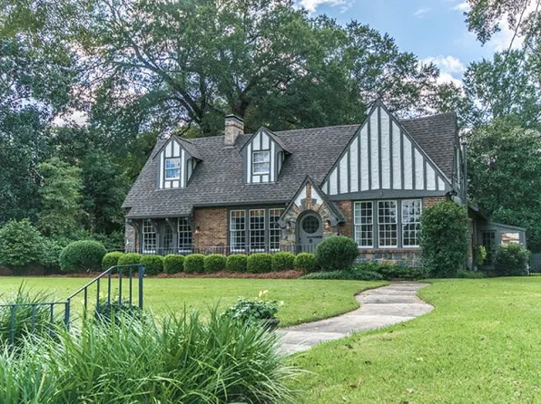 889 Peachtree Dr, Columbus, GA 31906