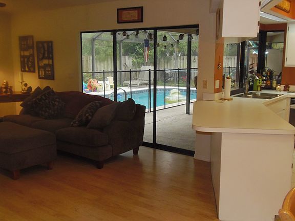 4th image of 8897 Banyan Cove Cir
