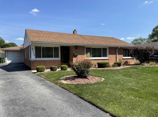 5110 W 100th St, Oak Lawn, IL