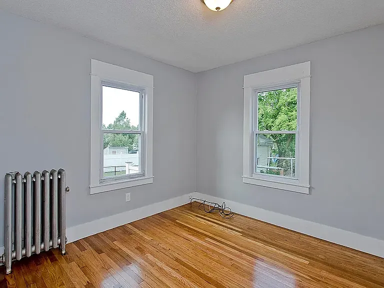 272 Walnut St #1 — Photo 4