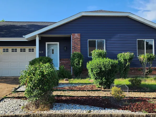 649 Showplace Ct, Ballwin, MO 63021
