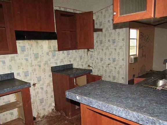 4th image of 12225 Villarreal St