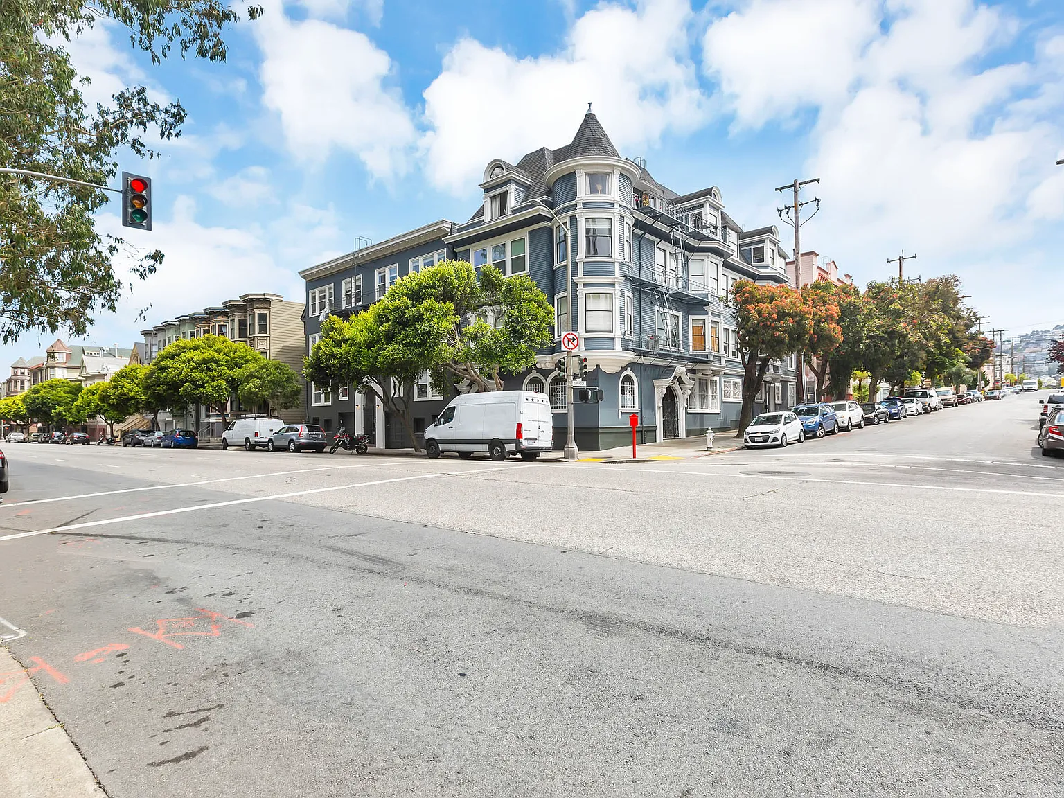 Oak Shrader Apartments — Photo 4