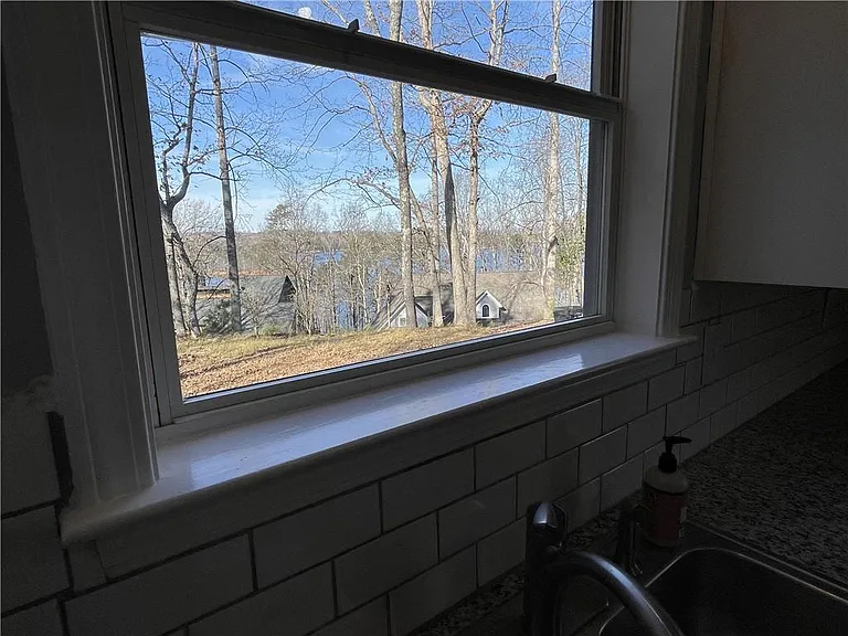 3492 Point View Cir — Photo 29