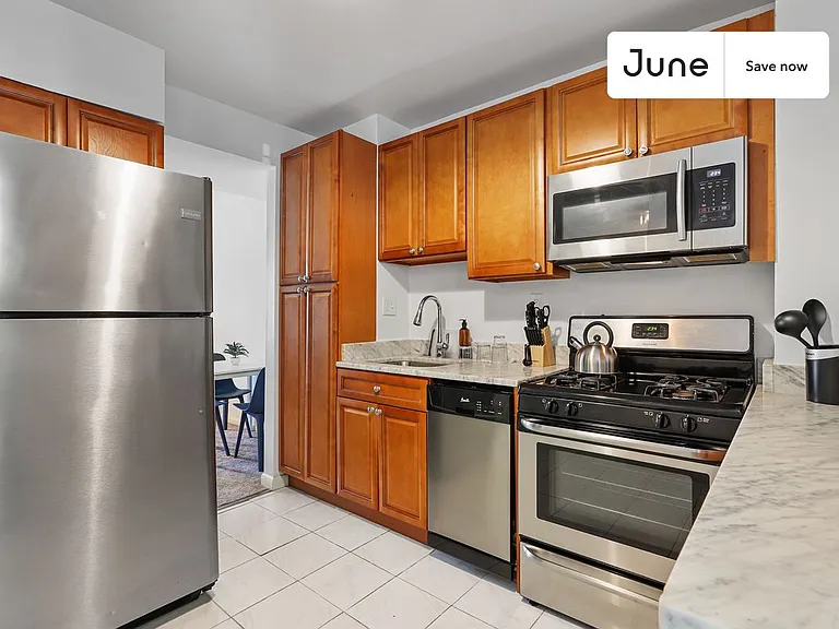 1318 11th St NW — Photo 7