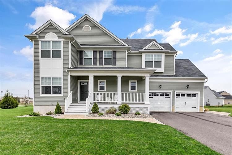 1st image of 2112 Wyeth Way
