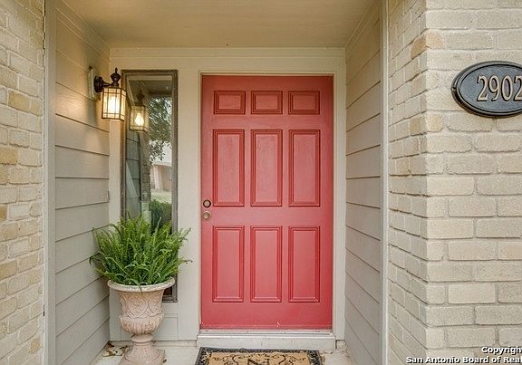 3rd image of 2902 Abercorn Dr