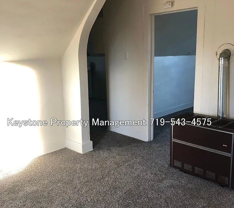 321 E 2nd St #4
