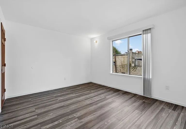 485 Broadway #11 — Photo 13
