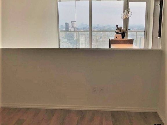 5th image of 197 Yonge St #3310