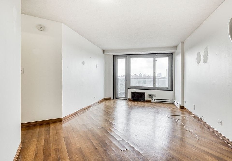 2nd image of 1309 5th Ave APT 17E