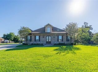 210 Josie Ct, Belle Chasse, LA 70037