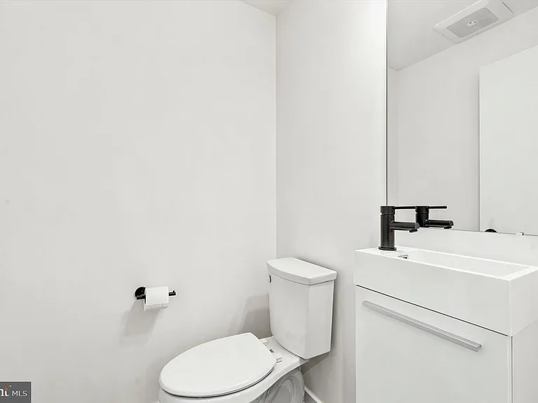 3005 Birchview Walk — Photo 11